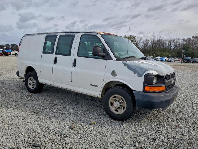 Chevrolet Express Image 11