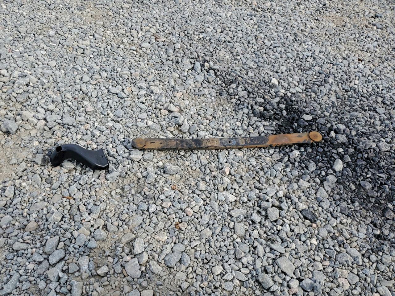 Chevrolet Express Image 2