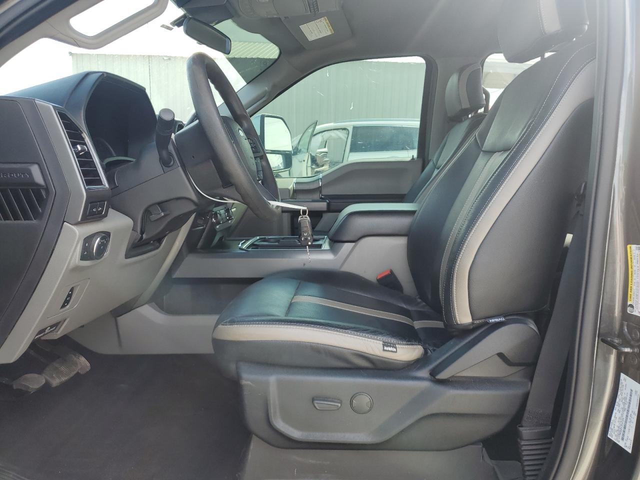 Ford F-250 Super Duty Image 8