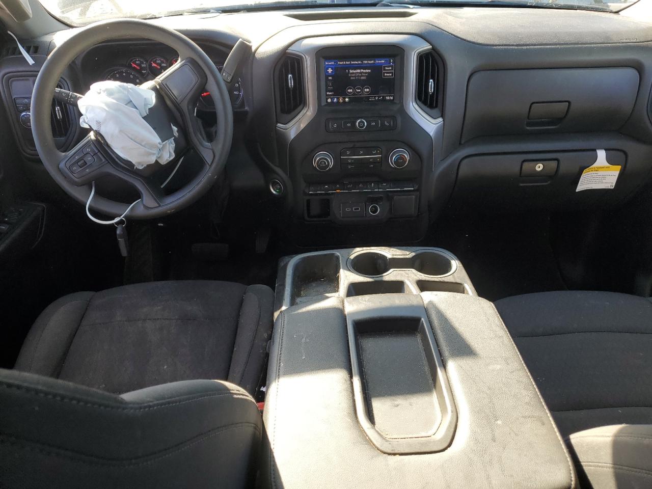 Chevrolet Silverado C1500 Custom Image 10