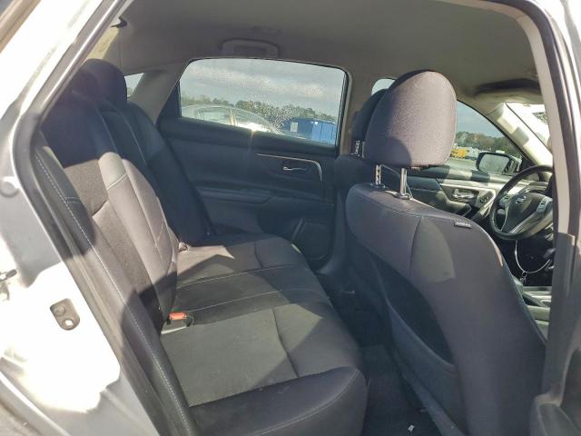 Nissan Altima 2.5 Image 11