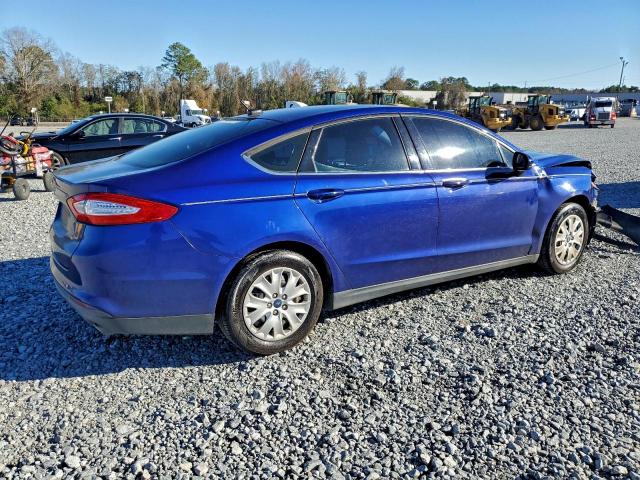 Ford Fusion S Image 13