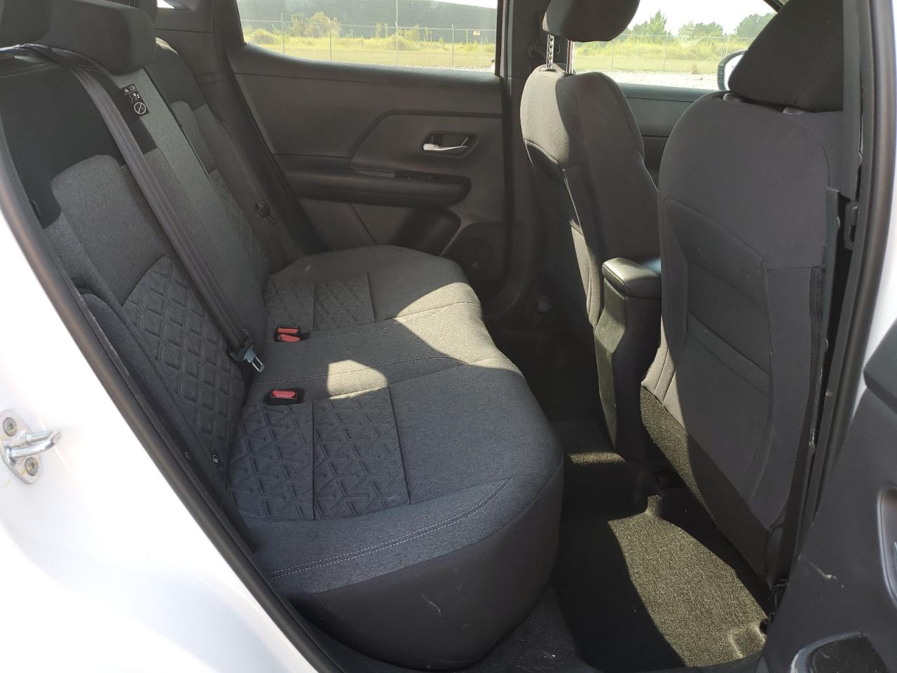 Nissan Kicks Sv Image 6