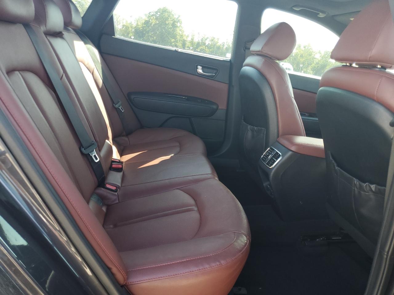 Kia Optima Sx Image 8