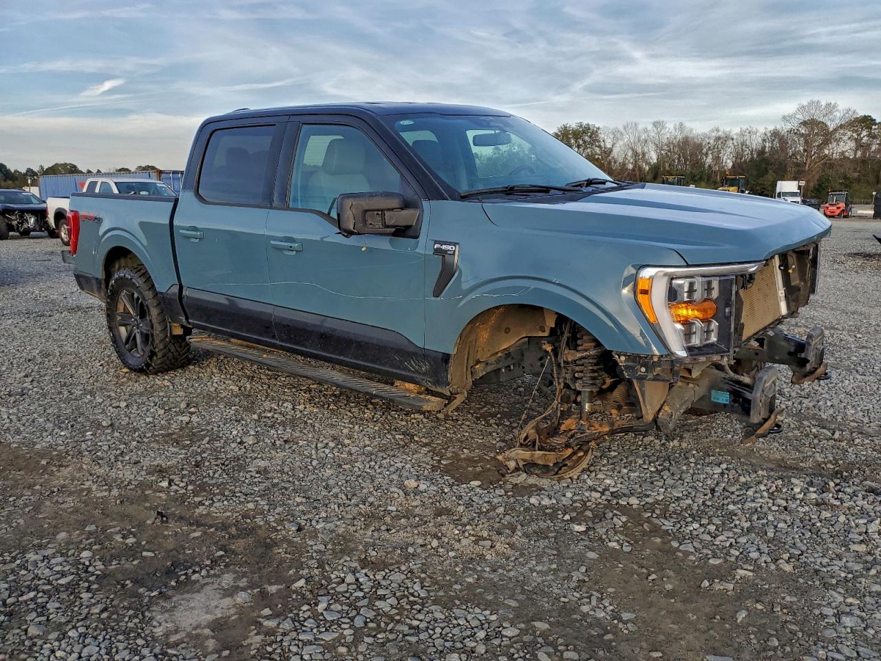 Ford F-150 Supercrew Image 4