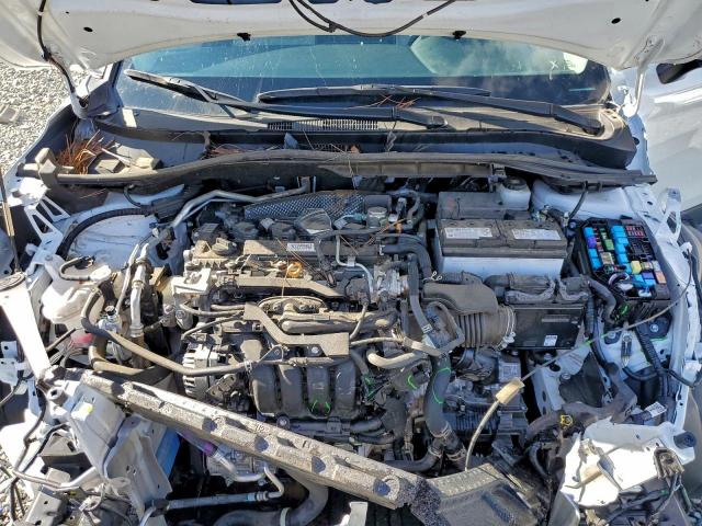 Toyota Corolla L Image 10