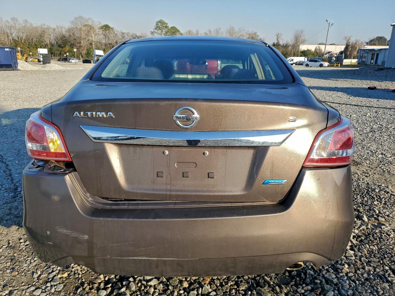 Nissan Altima 2.5 Image 2