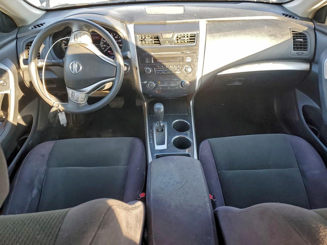 Nissan Altima 2.5 Image 7