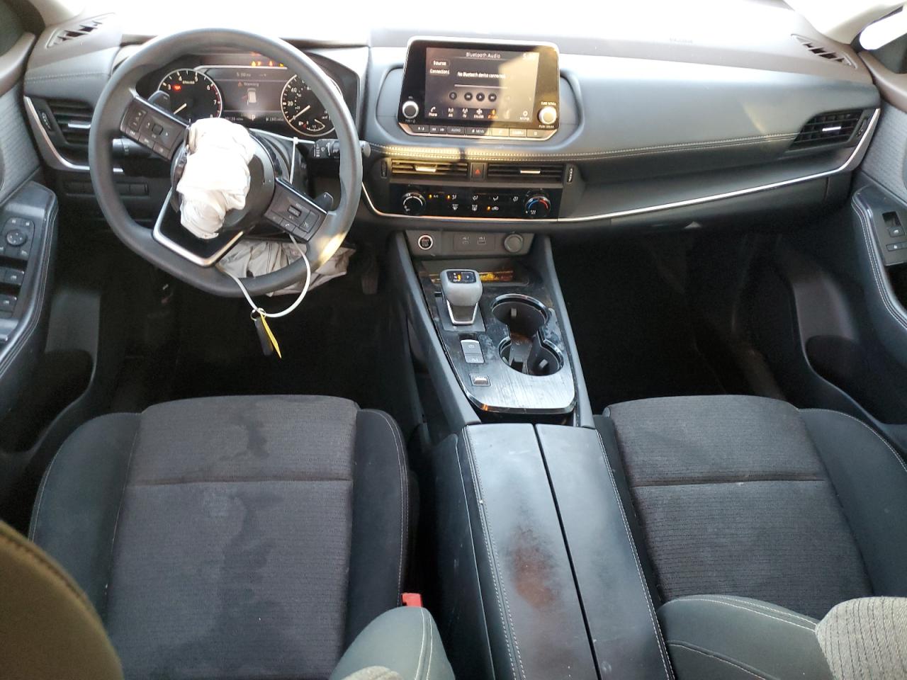 Nissan Rogue S Image 5