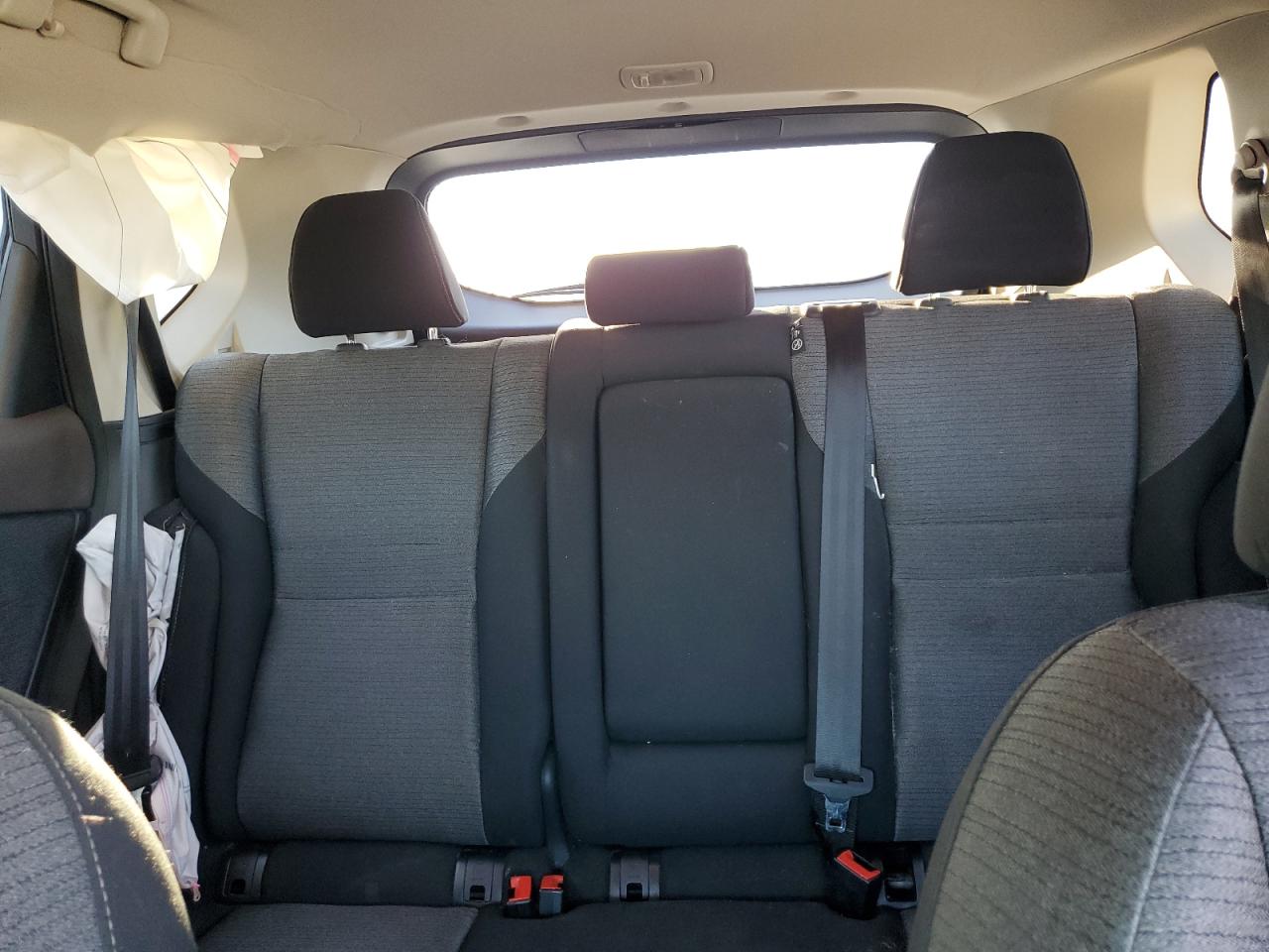 Nissan Rogue S Image 8