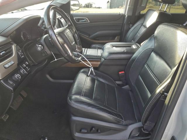 GMC Yukon Denali Image 10