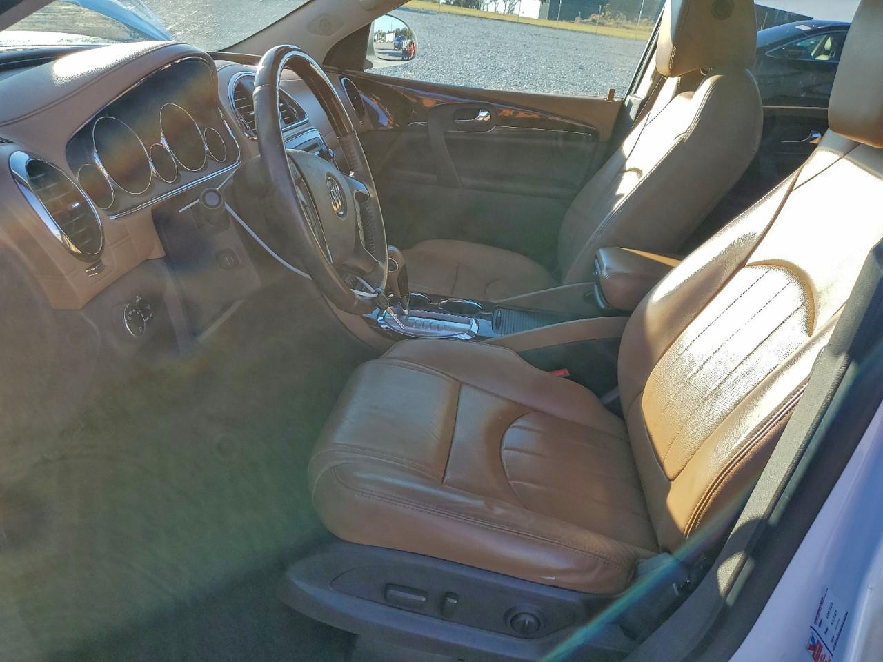 Buick Enclave Image 3