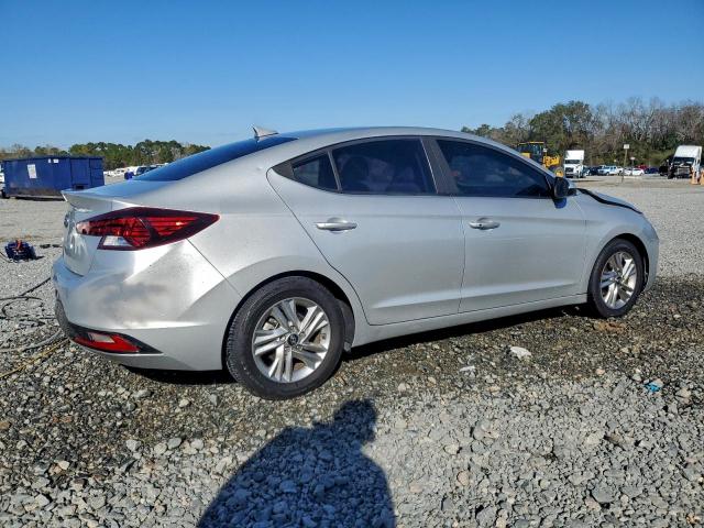Hyundai ELANTRA Sel Image 11