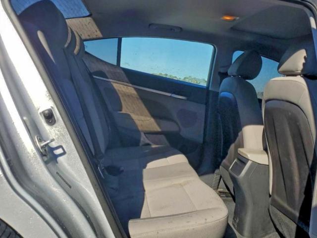 Hyundai ELANTRA Sel Image 10