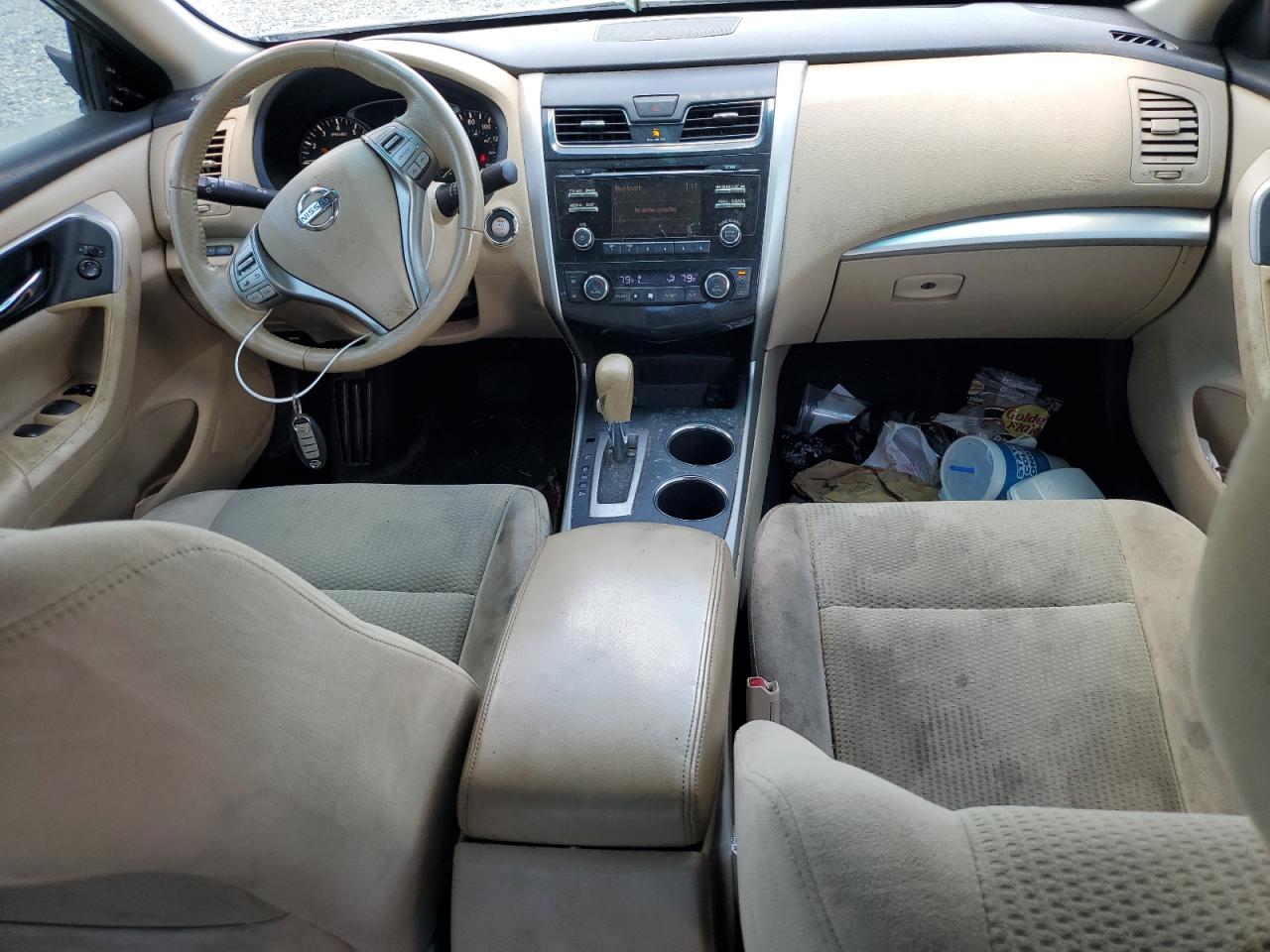 Nissan Altima 2.5 Image 4