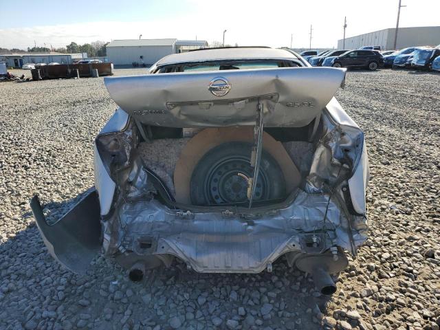 Nissan Altima Base Image 9