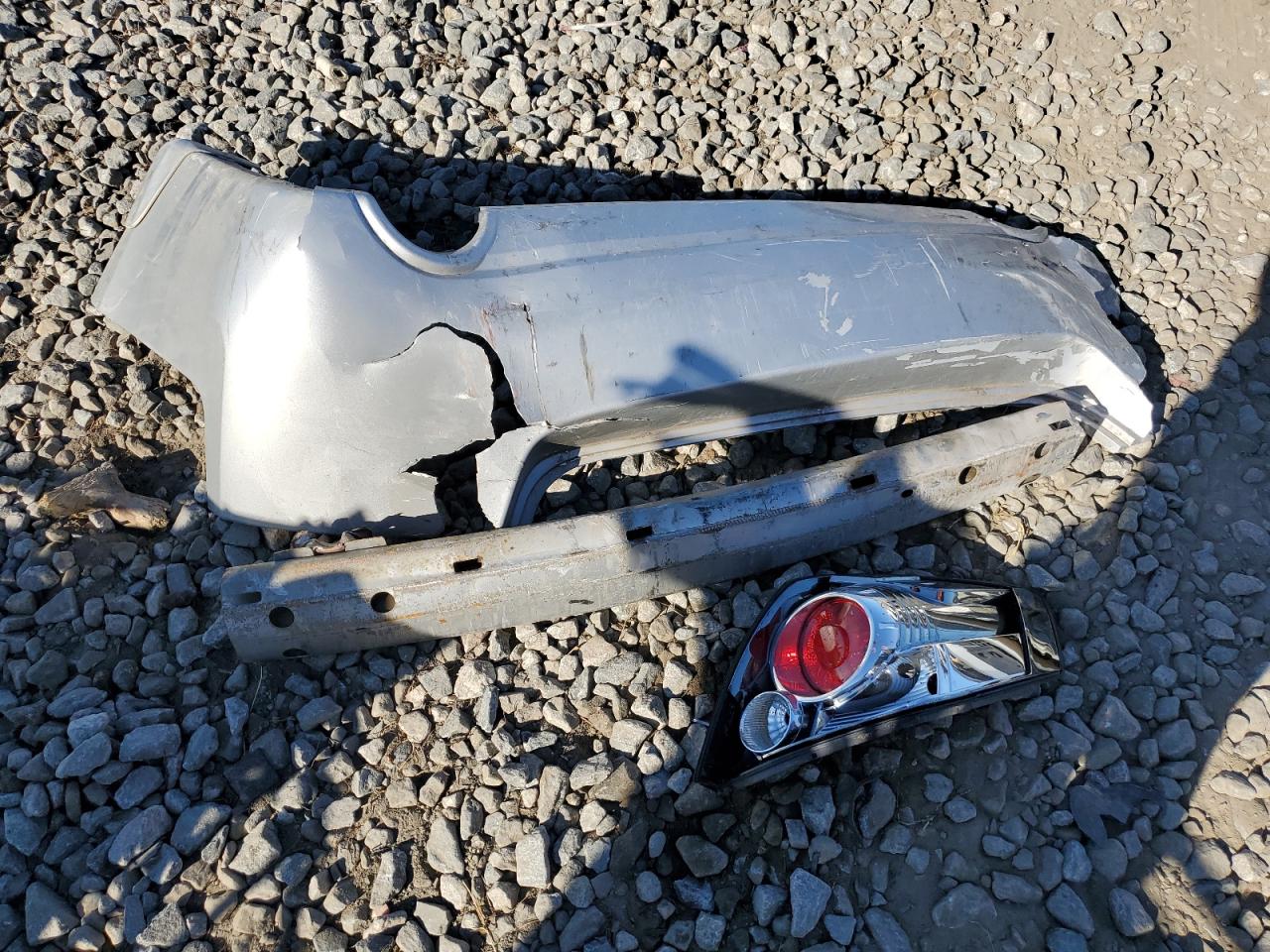 Nissan Altima Base Image 12