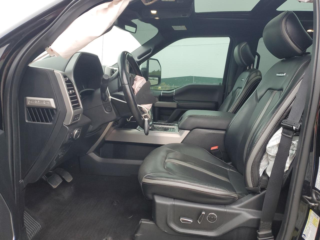 Ford F-150 Supercrew Image 6