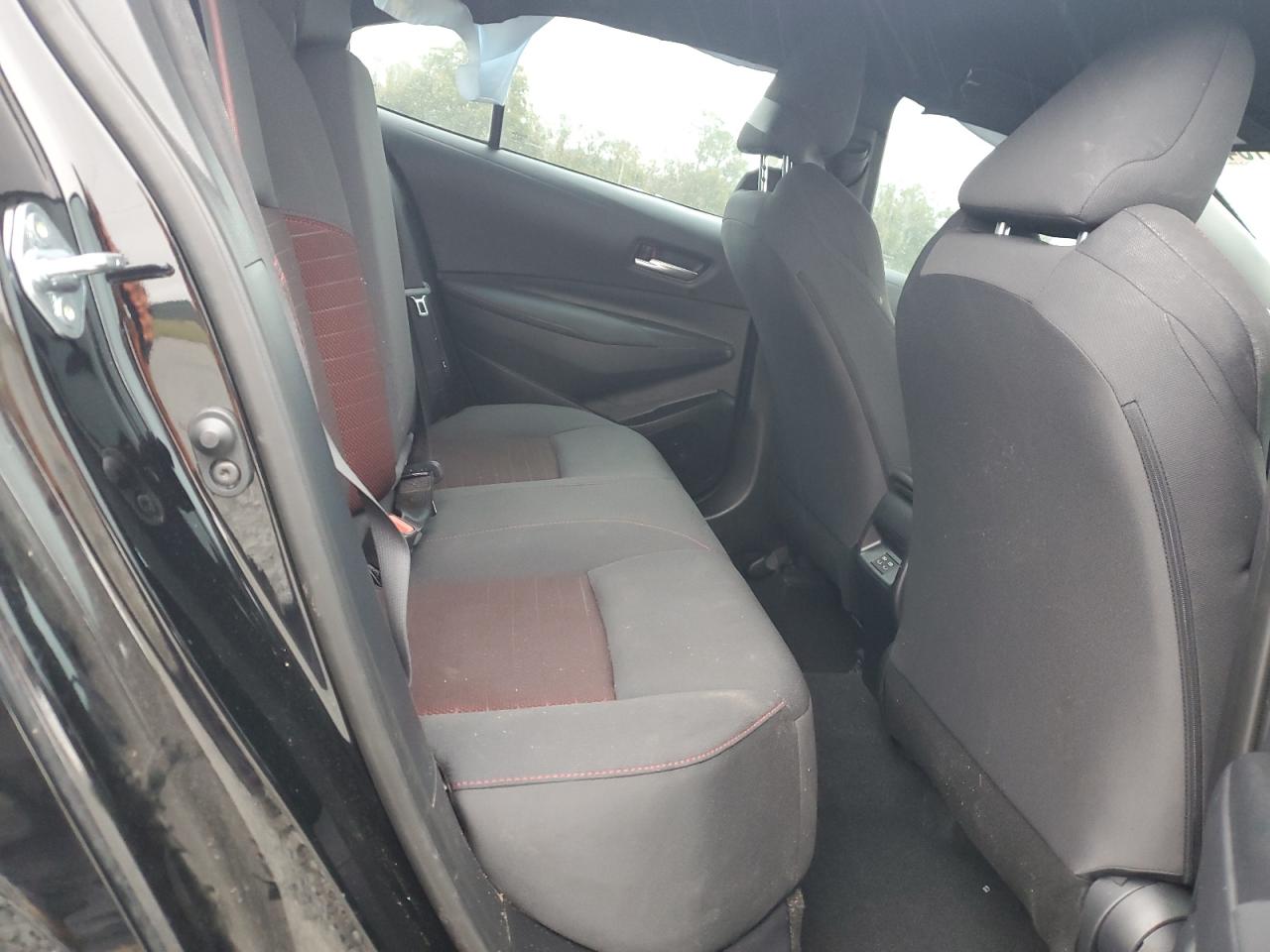 Toyota Corolla Se Image 3