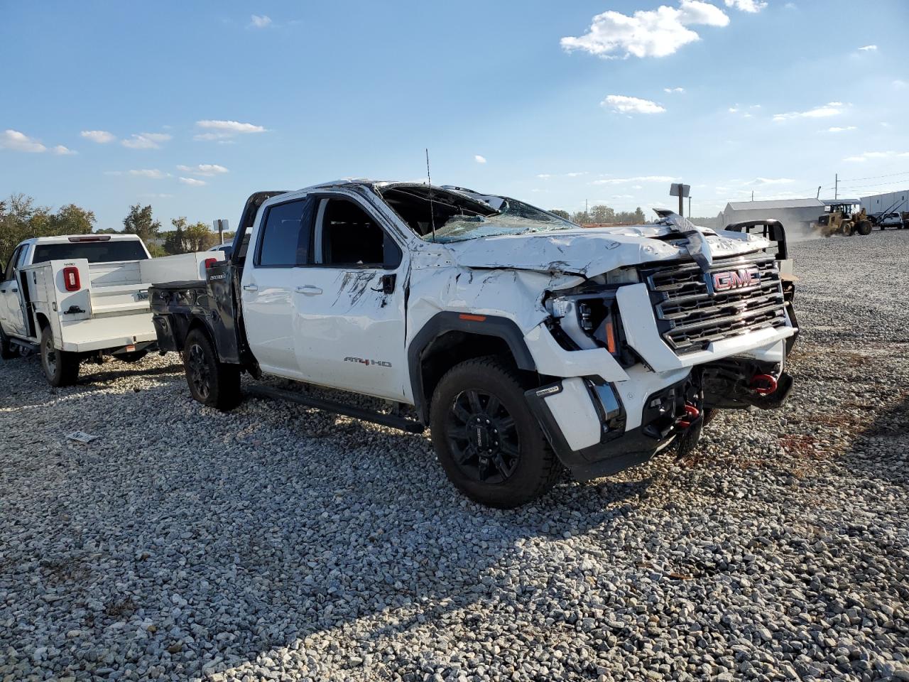 GMC Sierra K2500 At4 Image 3