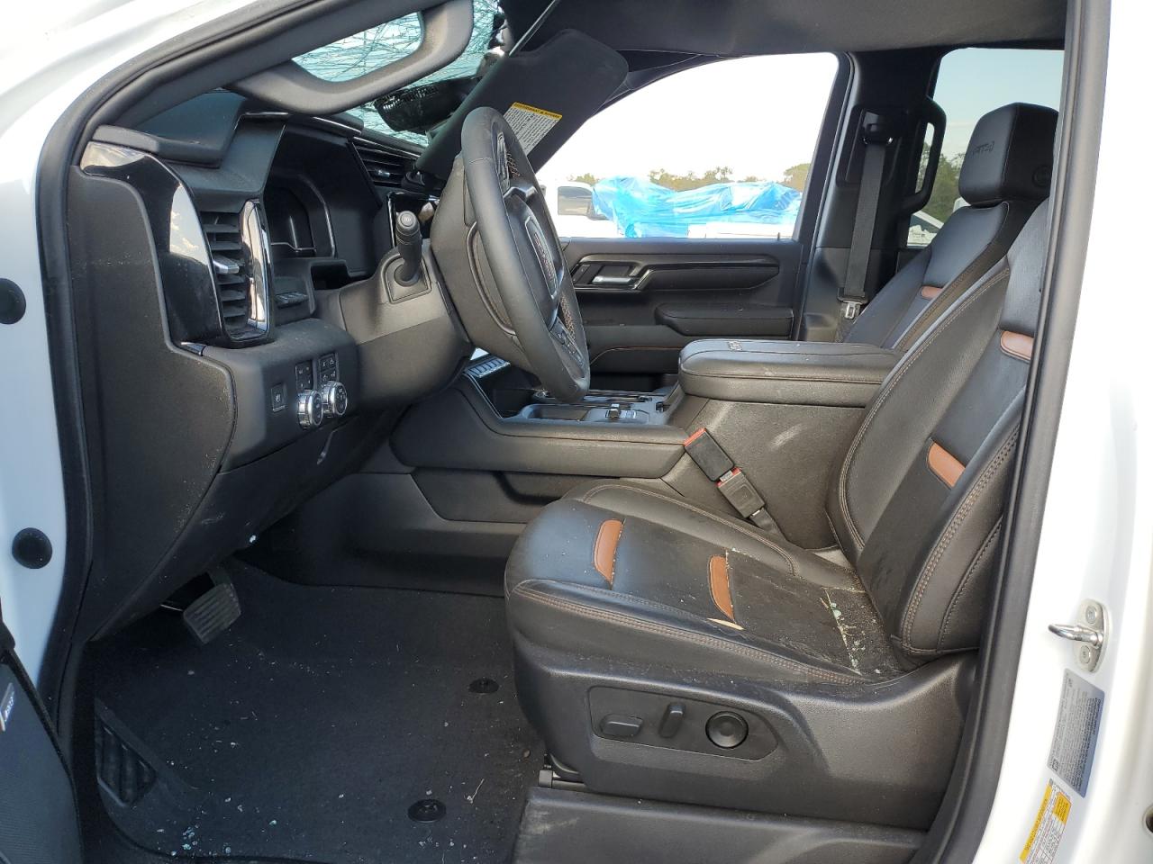 GMC Sierra K2500 At4 Image 8