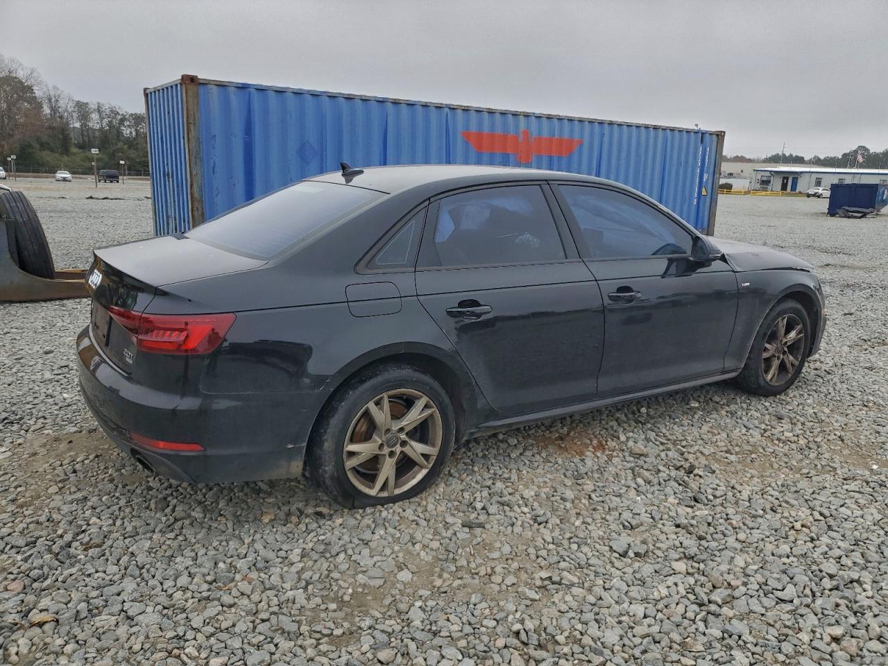 Audi A4 Premium Image 3