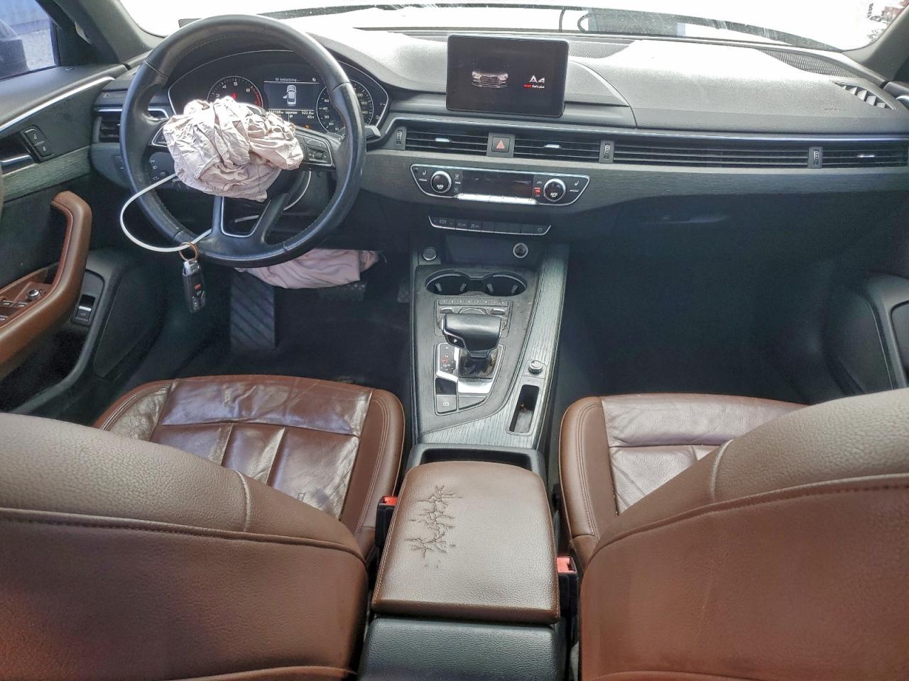 Audi A4 Premium Image 10