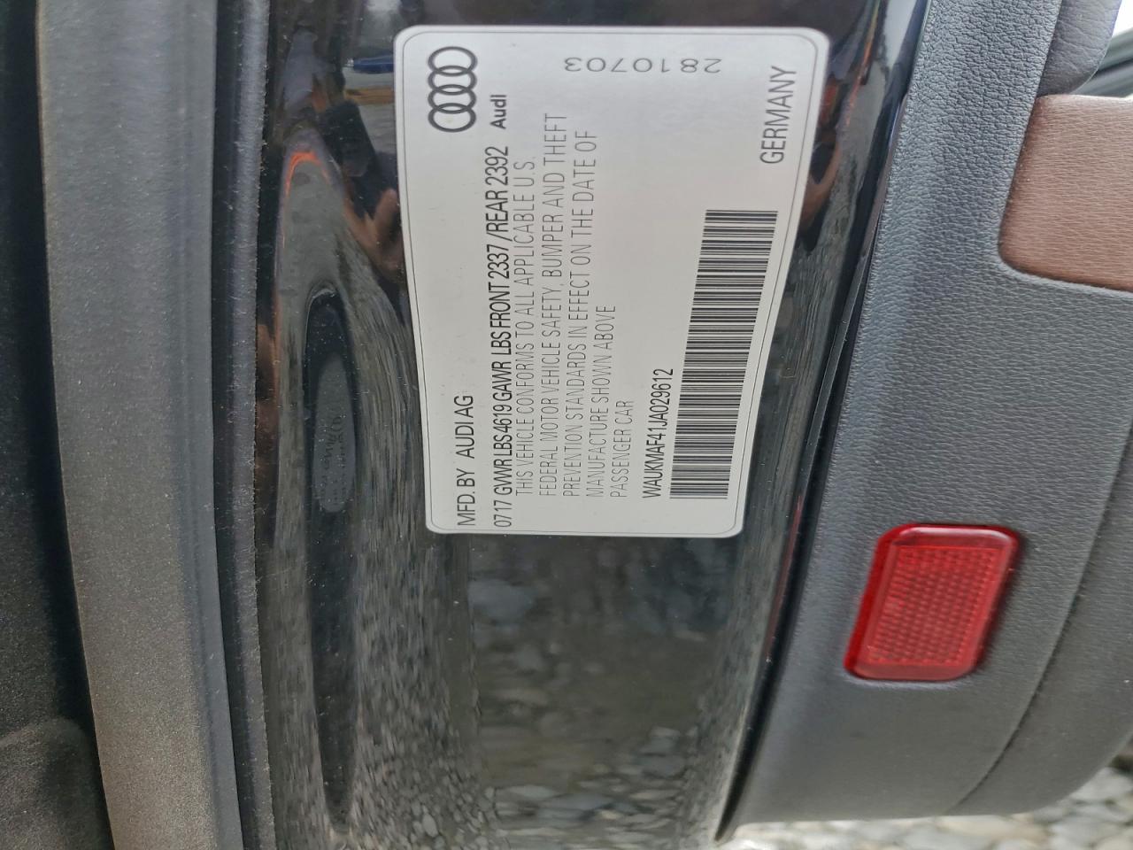 Audi A4 Premium Image 12