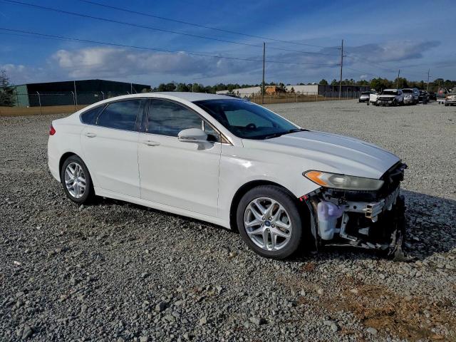 Ford Fusion Se Image 3