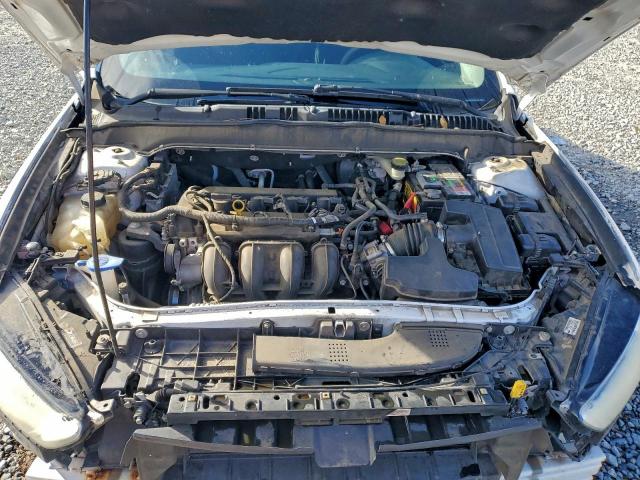 Ford Fusion Se Image 10