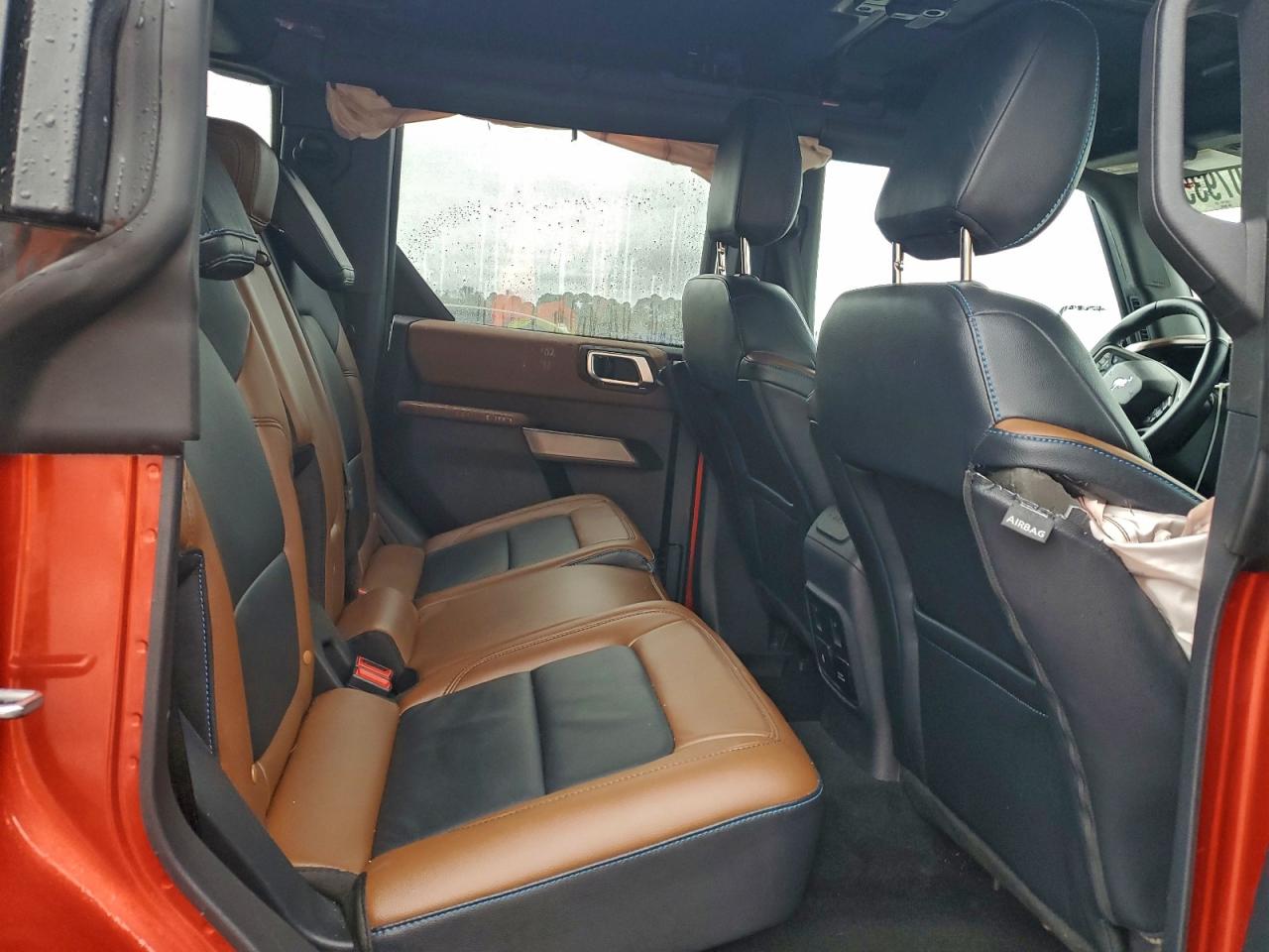 Ford Bronco Base Image 9