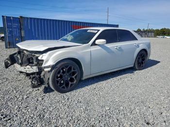  Salvage Chrysler 300
