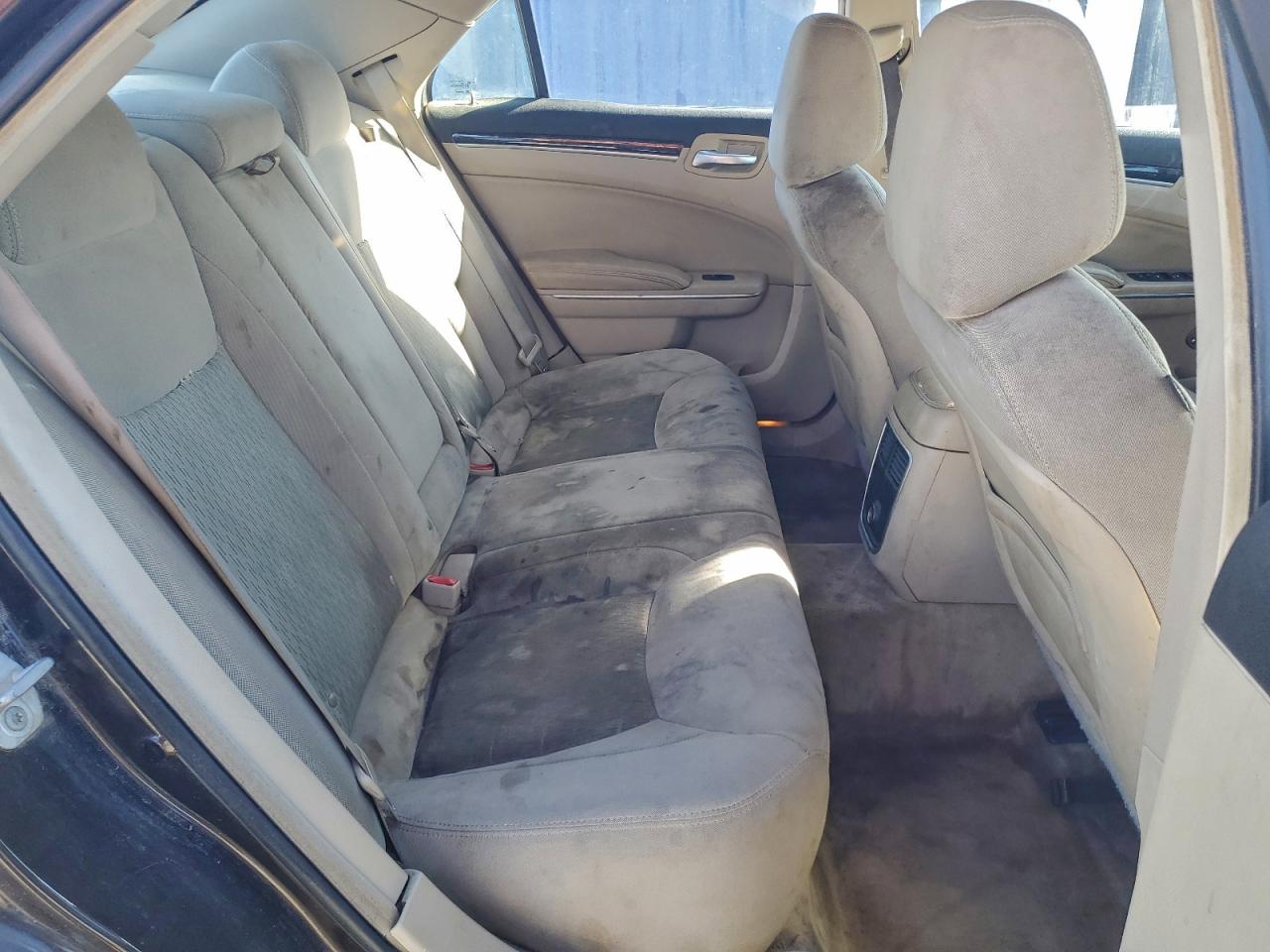 Chrysler 300 Image 10