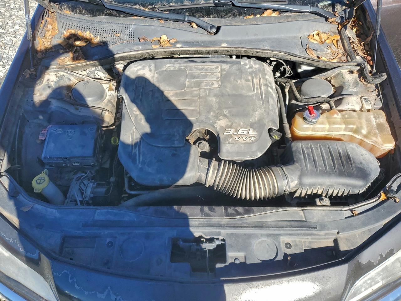 Chrysler 300 Image 12