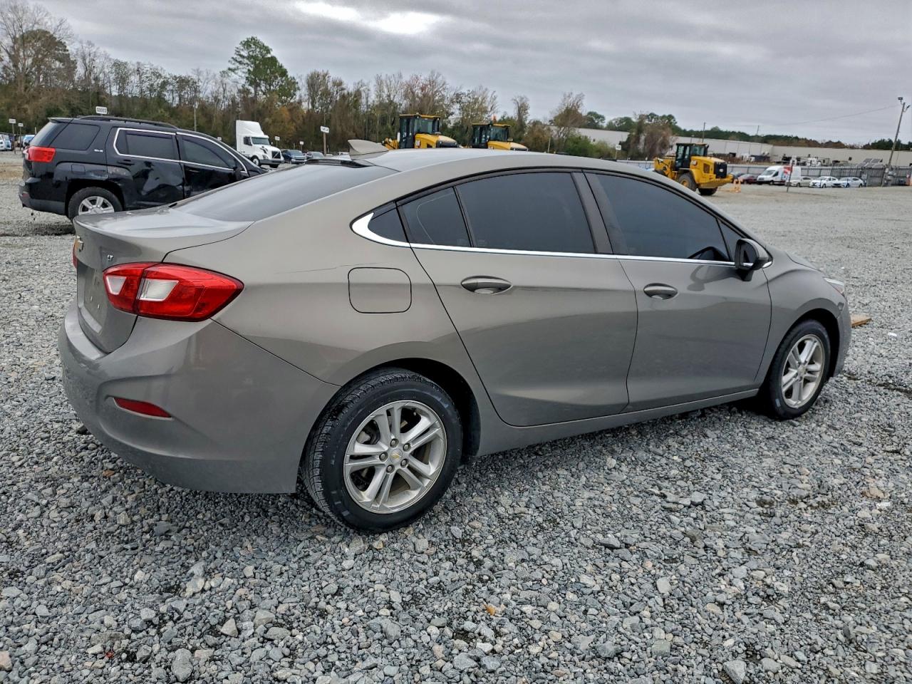 Chevrolet Cruze Lt Image 2