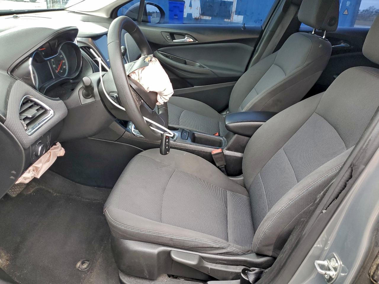 Chevrolet Cruze Lt Image 3