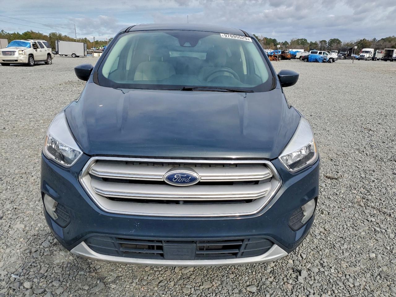 Ford Escape Se Image 4