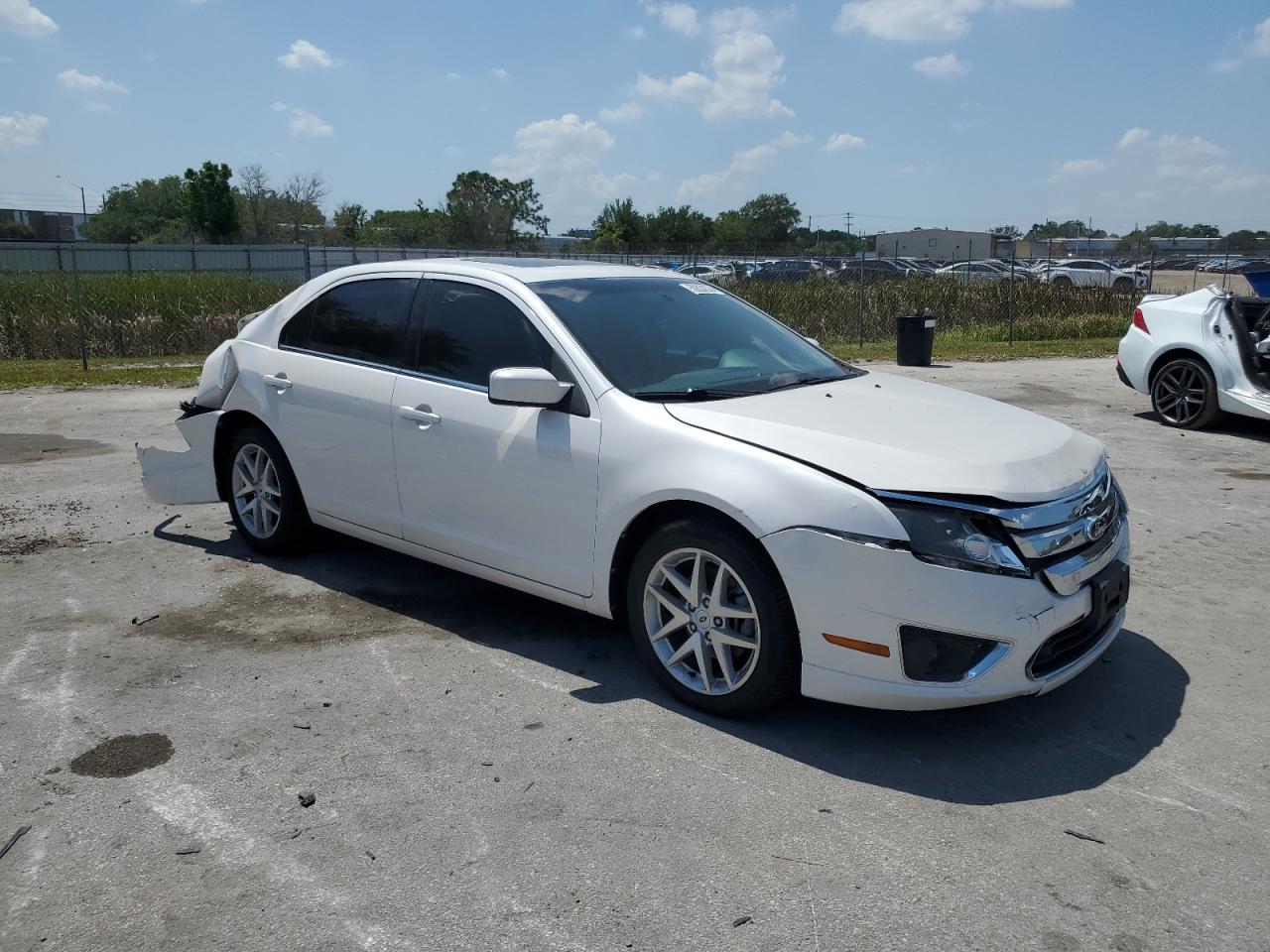 Ford Fusion Sel Image 10