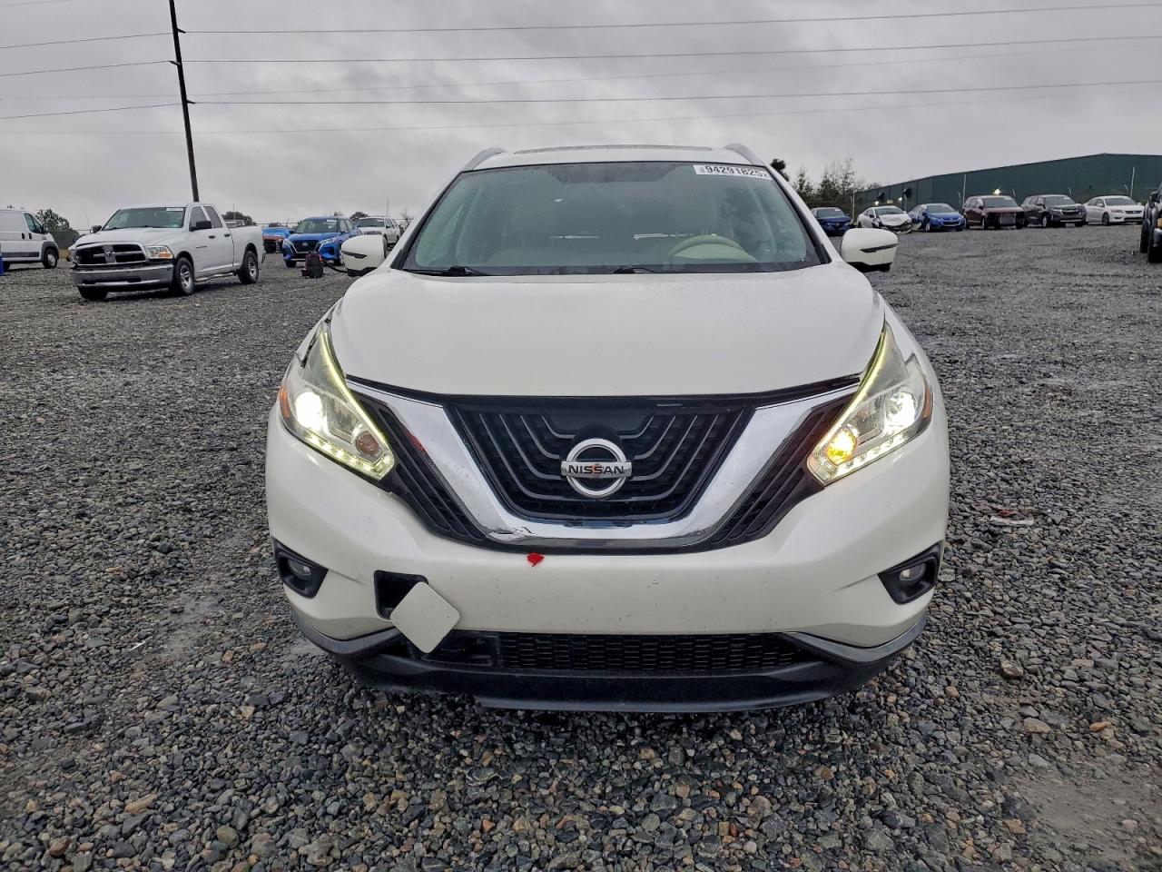 Nissan Murano S Image 3