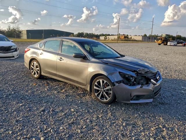 Nissan Altima 2.5 Image 10