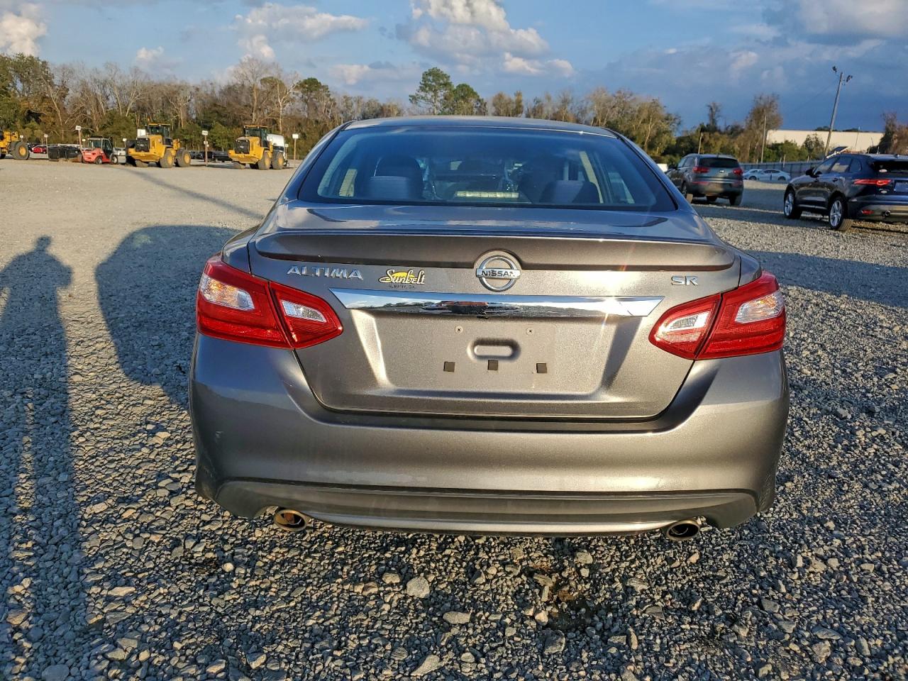 Nissan Altima 2.5 Image 9