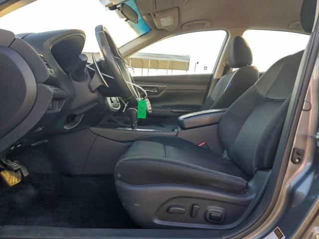 Nissan Altima 2.5 Image 4