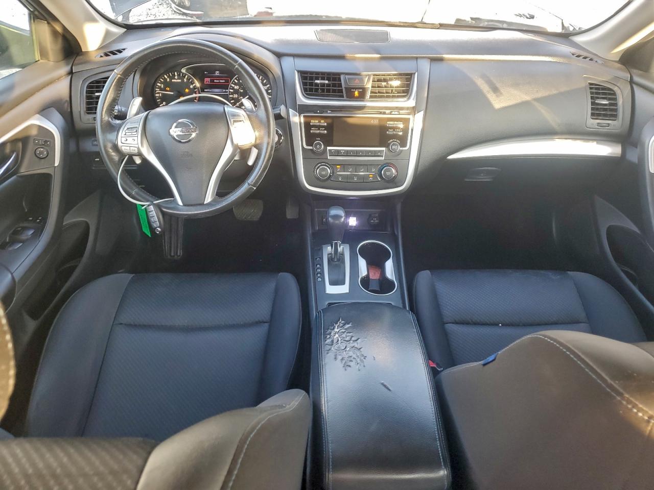 Nissan Altima 2.5 Image 11