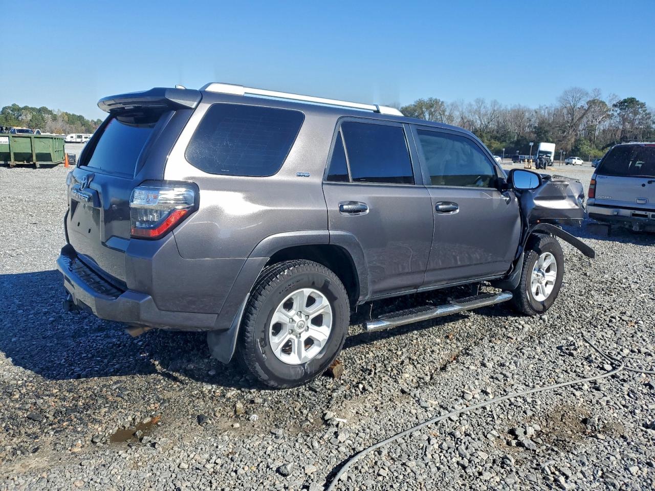Toyota 4Runner Sr5 Image 3