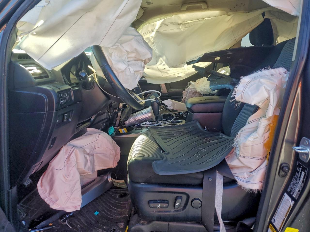 Toyota 4Runner Sr5 Image 9