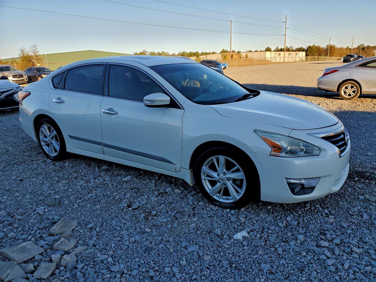 Nissan Altima 2.5 Image 2