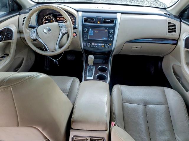 Nissan Altima 2.5 Image 9