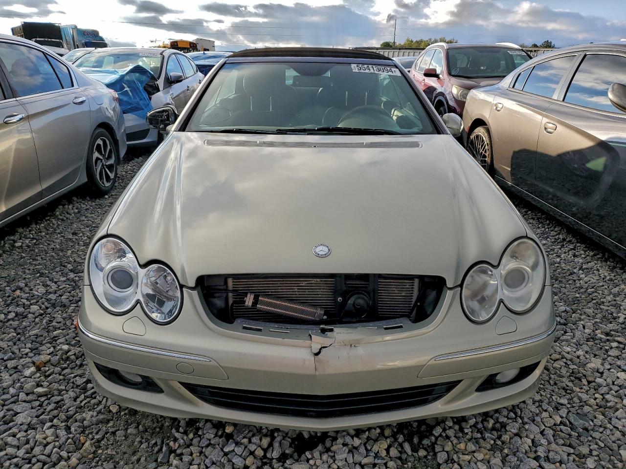 Mercedes-Benz Clk-class 350 Image 12