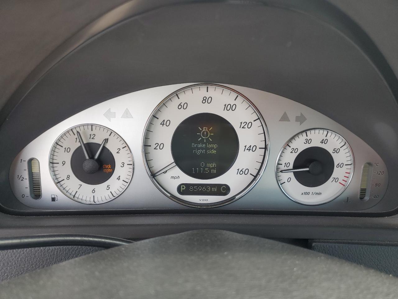 Mercedes-Benz Clk-class 350 Image 7