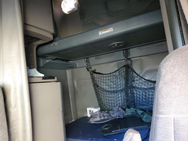 Freightliner Cascadia 1 Image 8